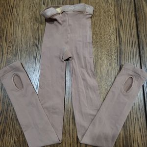 Capezio Adult Sm/Med Stirrup Dance Tights in Suntan